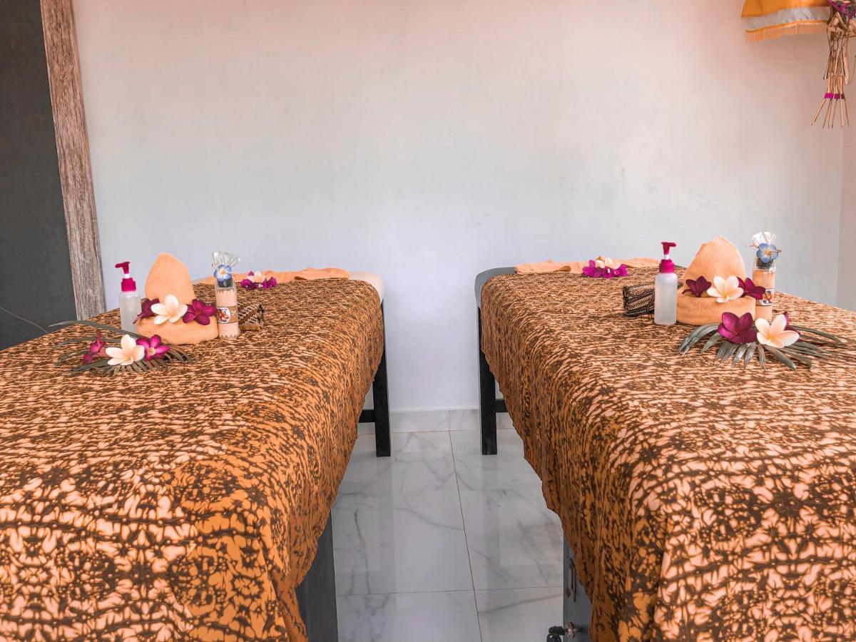 Auora Guest House Lembongan Esterno foto